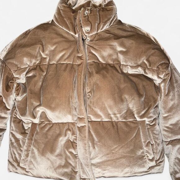 Cappuccino Tan Super Soft Velvet Puffer Coat with Sherpa Interior - Picture 3 of 8